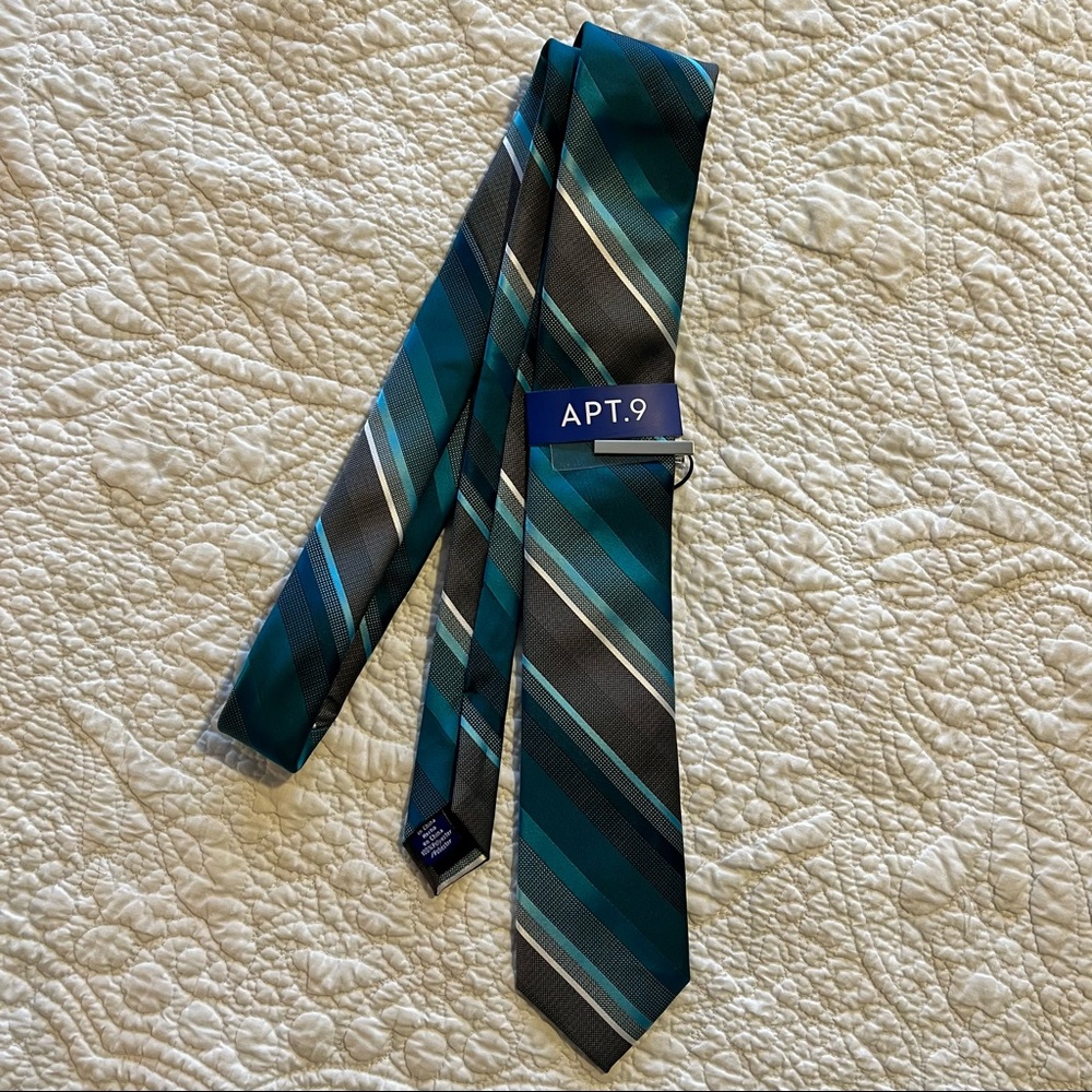 Teal and Gray Tie